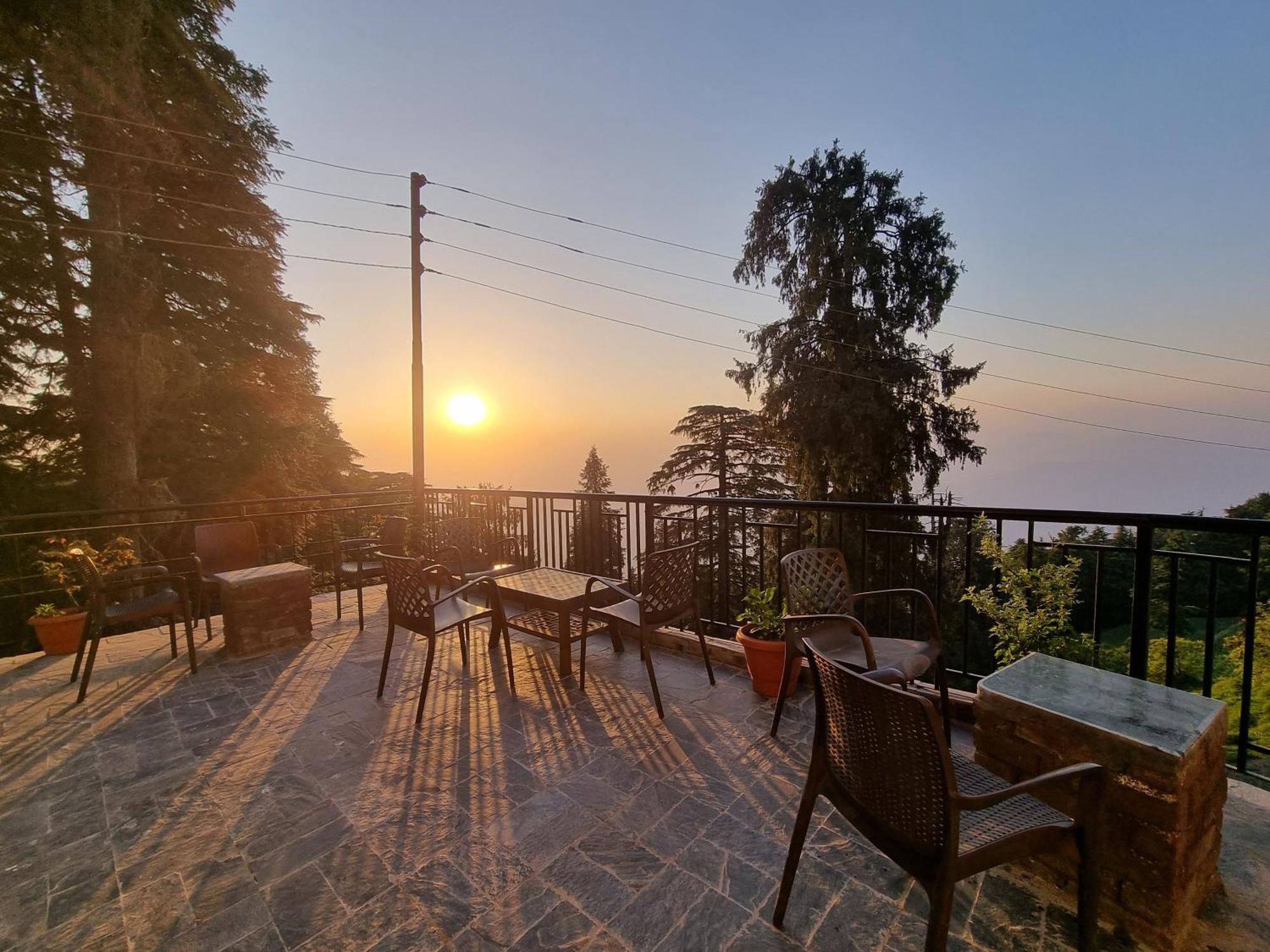 Forest Vibes Kalatop-Rooms And Restaurant ดัลเฮาซี ภายนอก รูปภาพ