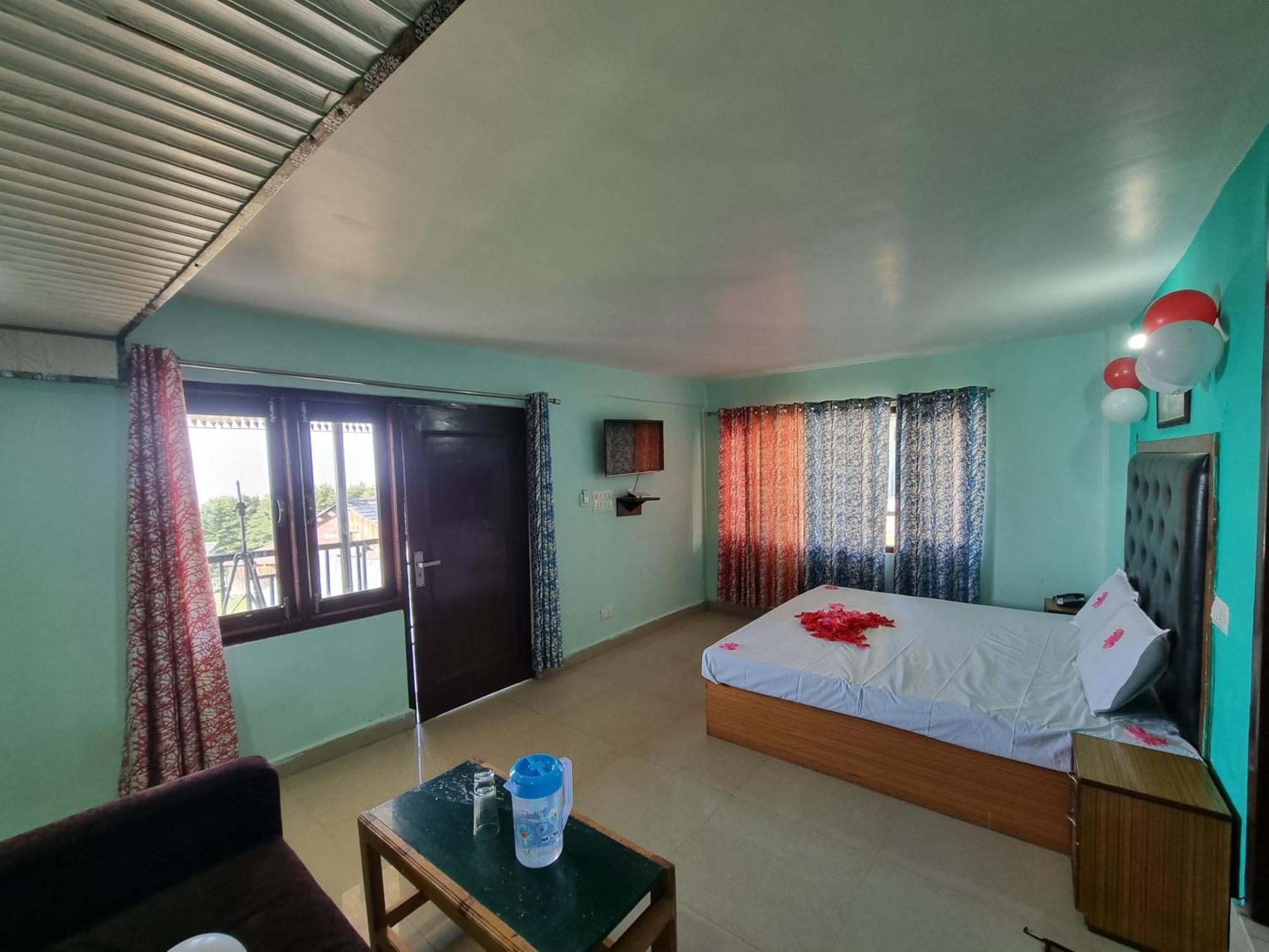 Forest Vibes Kalatop-Rooms And Restaurant ดัลเฮาซี ภายนอก รูปภาพ